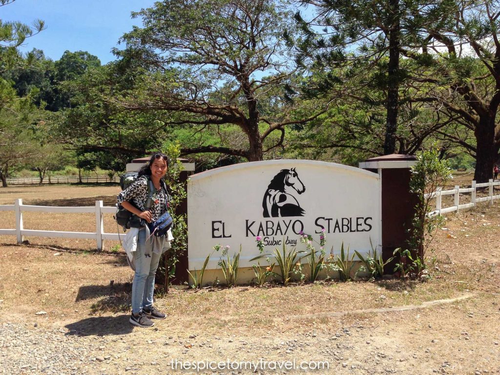 El Kabayo stable gate